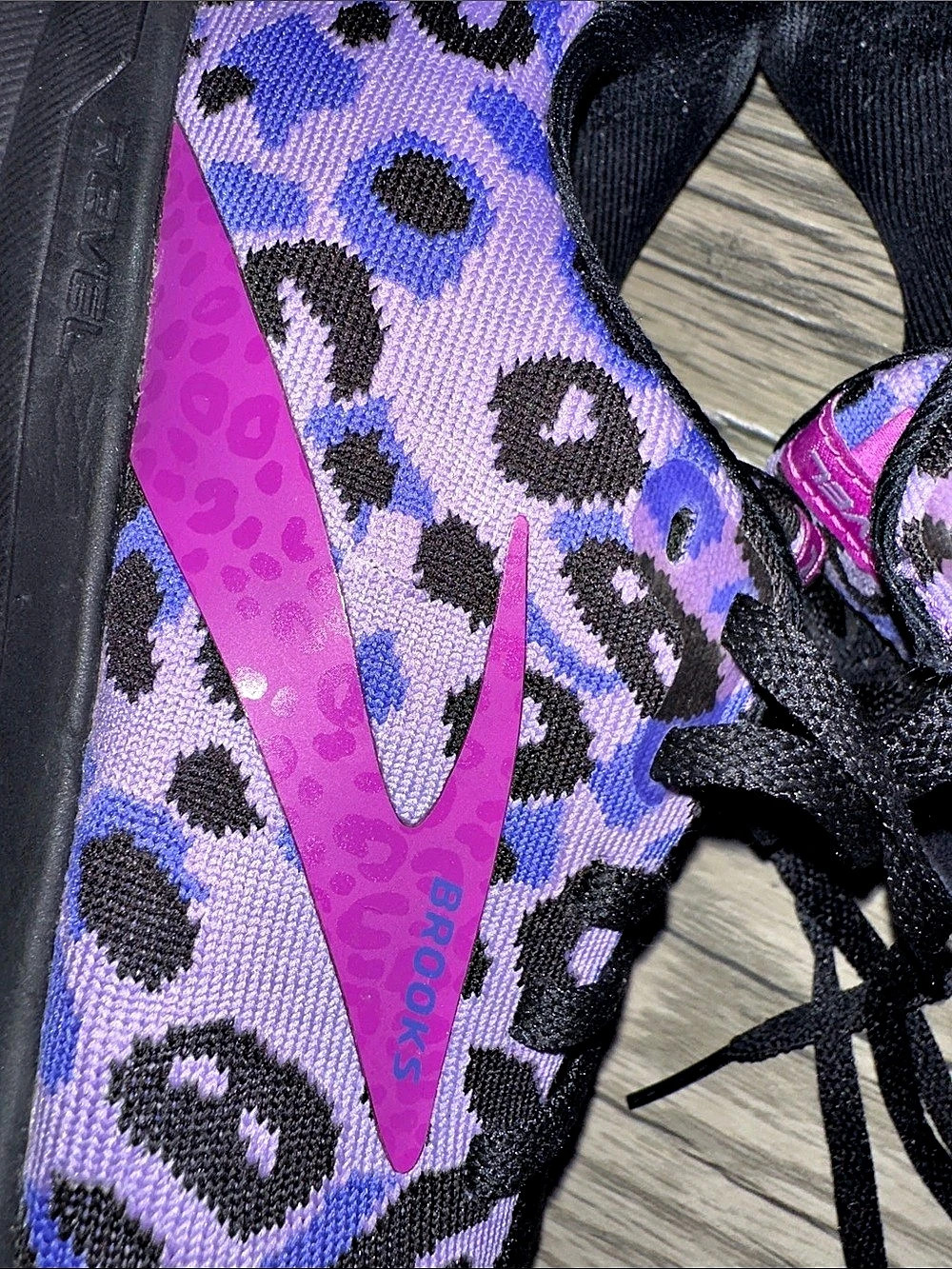 Brooks Revel Go Wild Athletic Shoes purple women’s size 8.5 - Picture 15 of 16